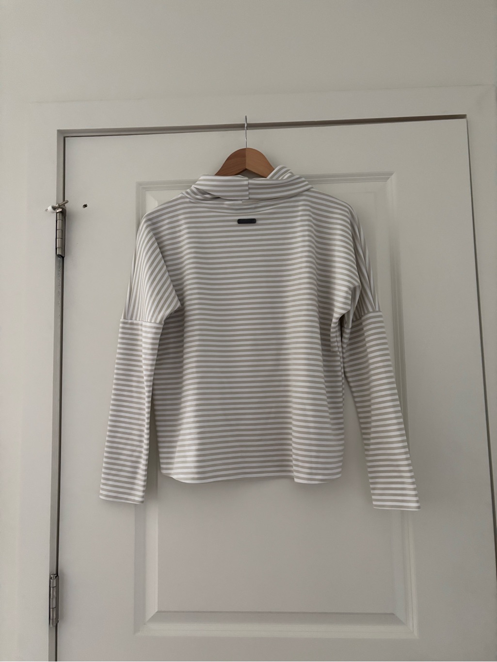 Oiselle One Mile Striped Turtleneck Pullover Top Neutral Running Drop Shoulder — image 7 of 8